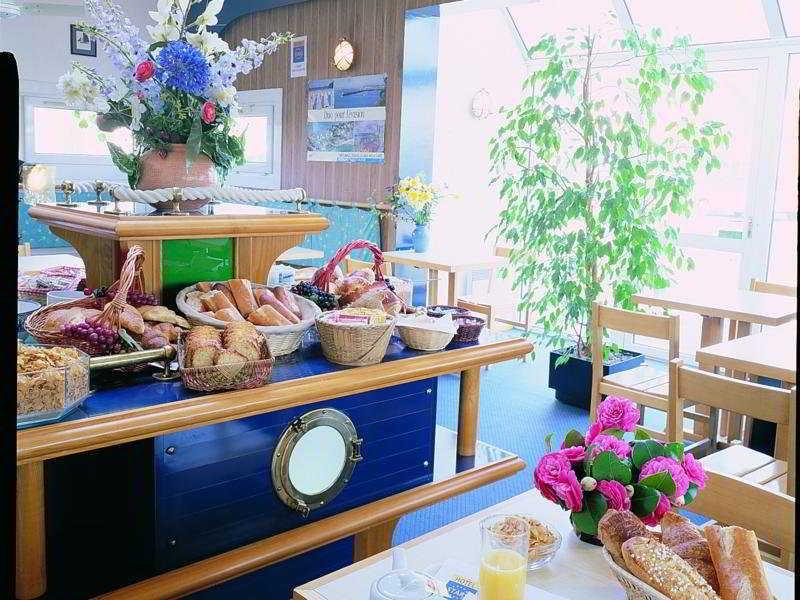 ホテル プルミエール クラス レンヌ シュド エスト シャントピ エクステリア 写真
